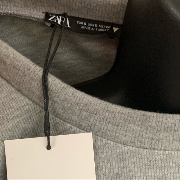 NWT Zara Size S Short Sleeve Knit With Rhinestone Cuffs. - Picture 4 of 6